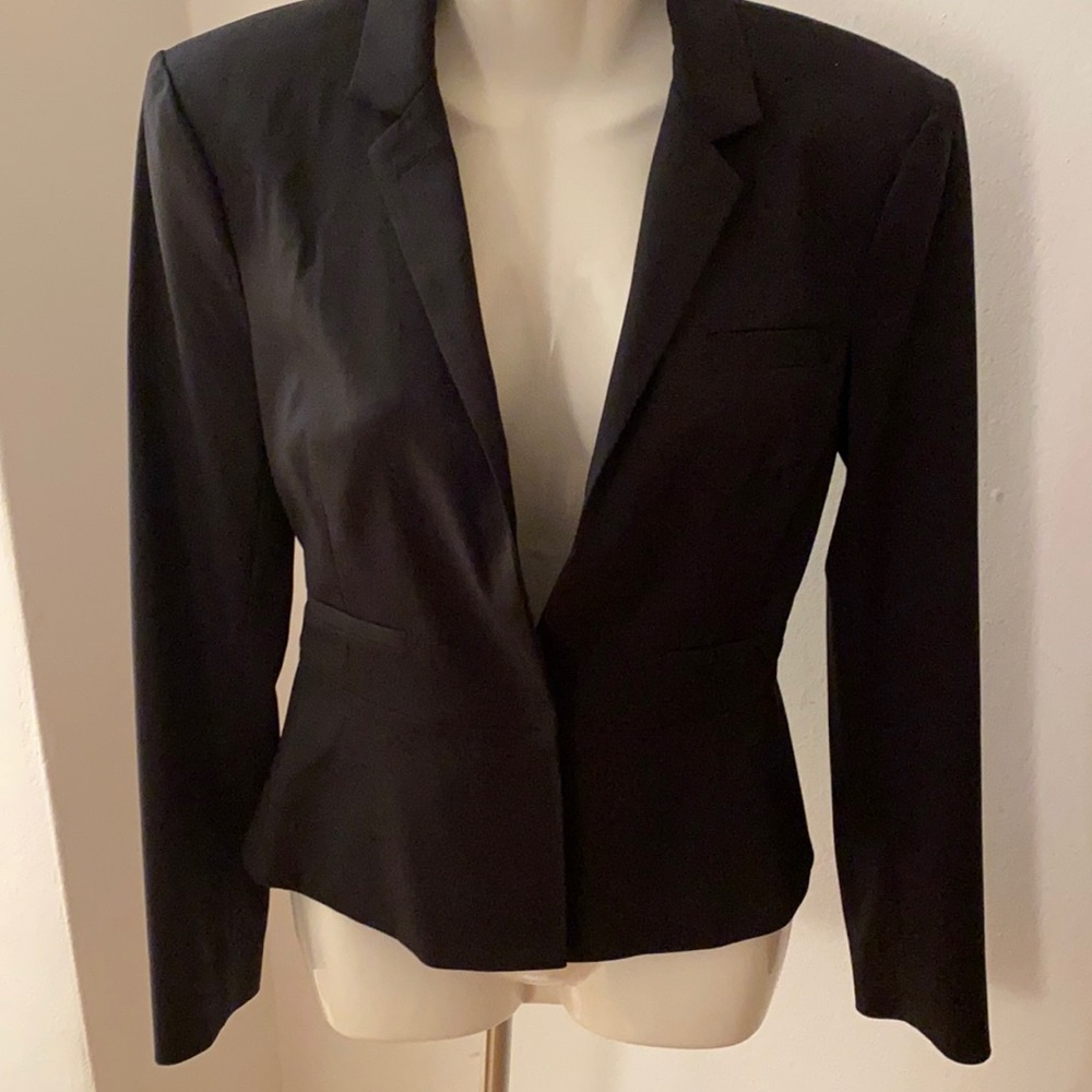 Diane Von Furstenberg black sport jacket-brand new, It is a small size 4
